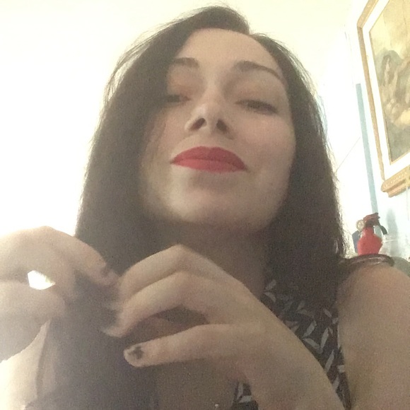 Meet your Posher, Ruby! - Picture 3 of 3